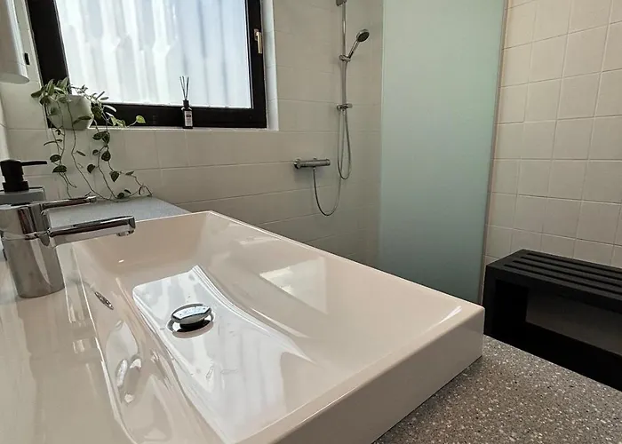 Apartamento Great Location Airport Exhibition Center Downtown *